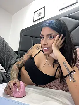 DeuxGoldのライブXXXチャット