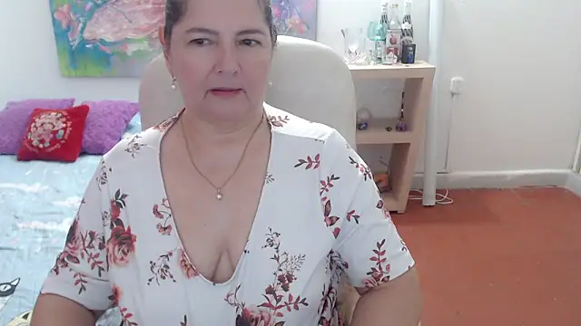 leonela_69のライブXXXチャット