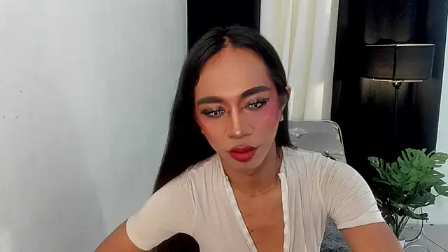 TsBlackHORSECOCKcalix 网络视讯表演