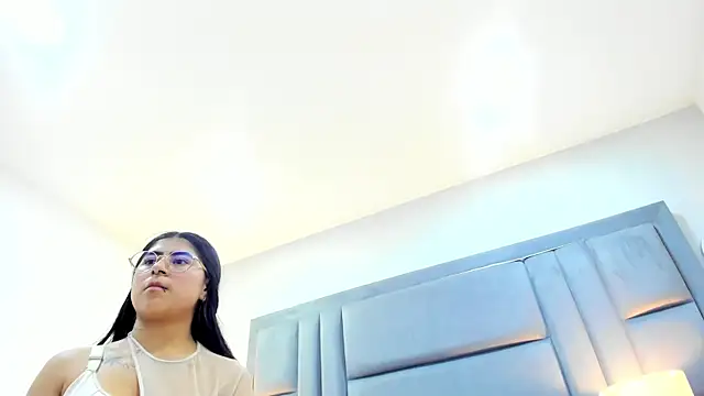 ScarletJons' Live XXX Chat