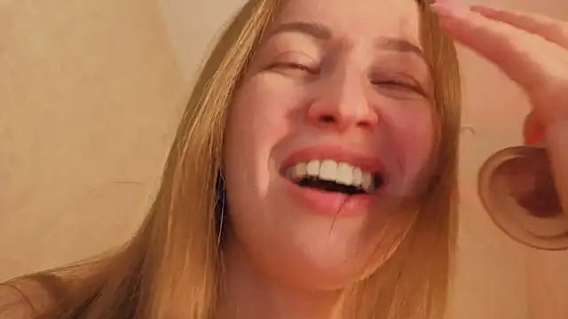 Chat +18 de Bella_McKenzie ao vivo