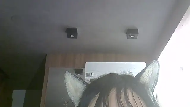 SkinnyKitten Live XXX-chat