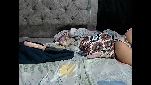 cami_horney 网络视讯表演