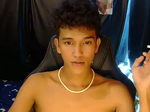 hugekenbigcock live XXX chat