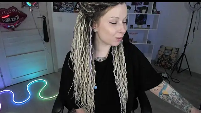 HoneySallyMoore – Naživo XXX chat