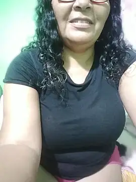 Amarantha25's Live XXX Chat