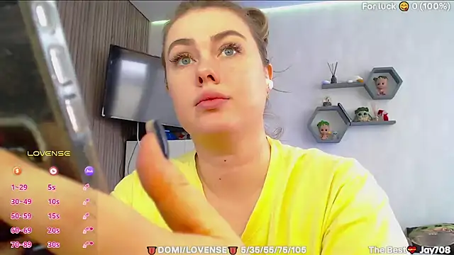 SuchCute élő XXX-chatje