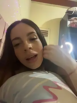 Larinhap's Live XXX Chat