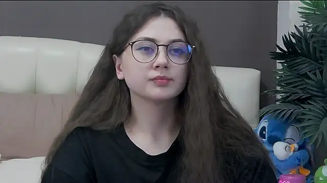 KellieMartin élő XXX-chatje