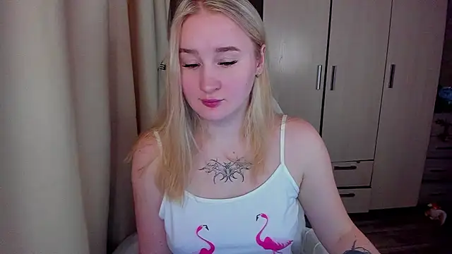 Živý XXX chat KeiraNight