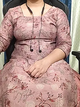 Show modela preet_deep na web-kameri