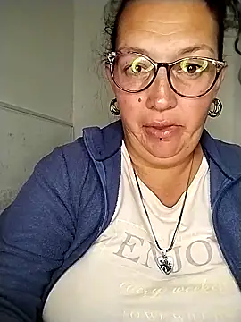 _Saraqueen's Webcam Show