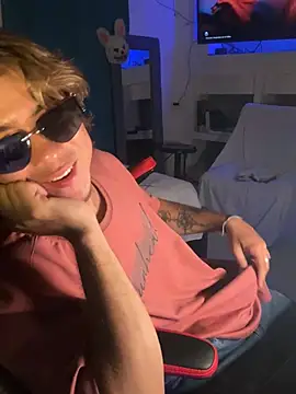 Show webcam de AngelLatinBoy