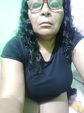 Amarantha25's Live XXX Chat