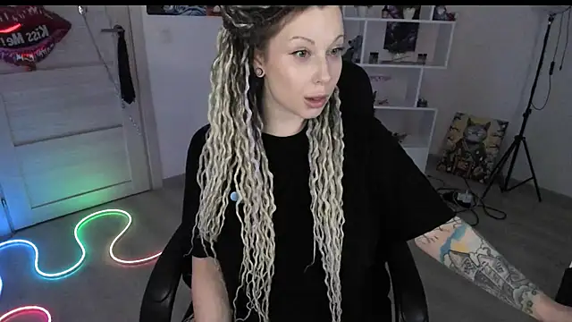 HoneySallyMoore's Live XXX Chat