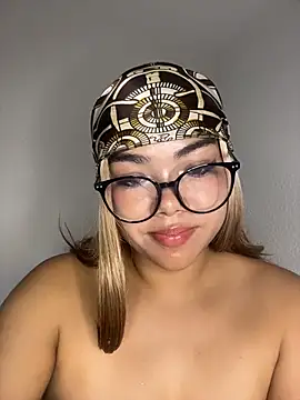 Dakota-Lona Webcam Show