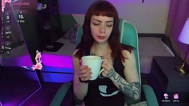 Chat XXX en directo de LaylaDiaries