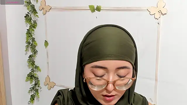 Chat +18 de aysel_elid ao vivo