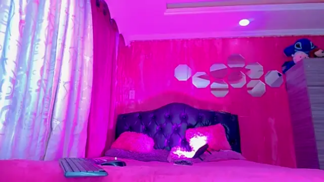 TiffanyMackensyy 现场XXX聊天