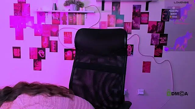 XXX chat uživo modela lilith_diva