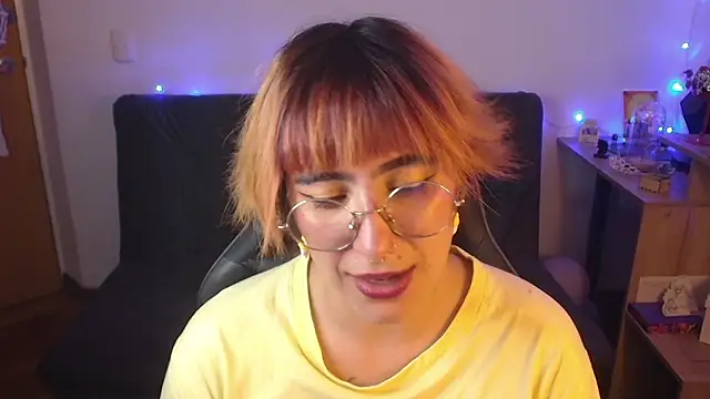 Chat +18 de Miacatsito3 ao vivo