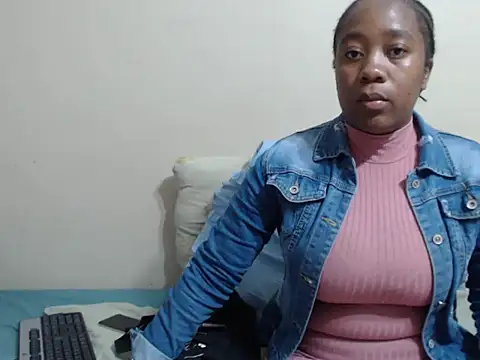 SexyLipss_ Live XXX Chat