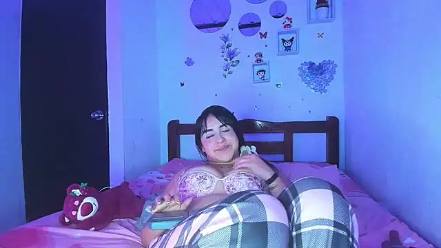 Chat +18 de CristalBlaze ao vivo