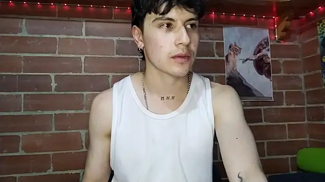 Živý XXX chat PaulDamico