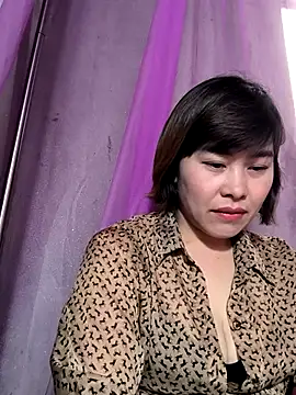 Chat XXX ao vivo de juicy-milu