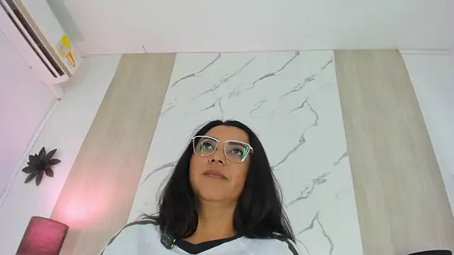 Chat +18 de VictoryaBeckham ao vivo