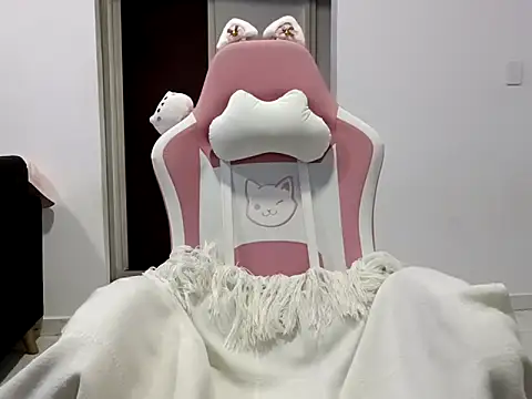 Chat +18 de MommyMiaWs ao vivo