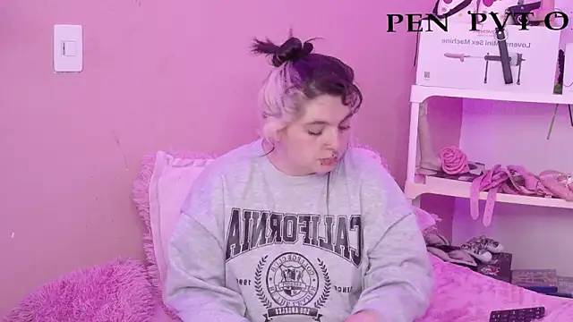 دردشة Sachi_Meow الجنسية المباشرة