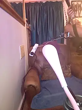 CloudyMuscleBeefy Adlı Modelin Web Kamerası Şovu