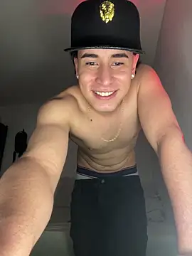 Maximuz1920 – webcam-show