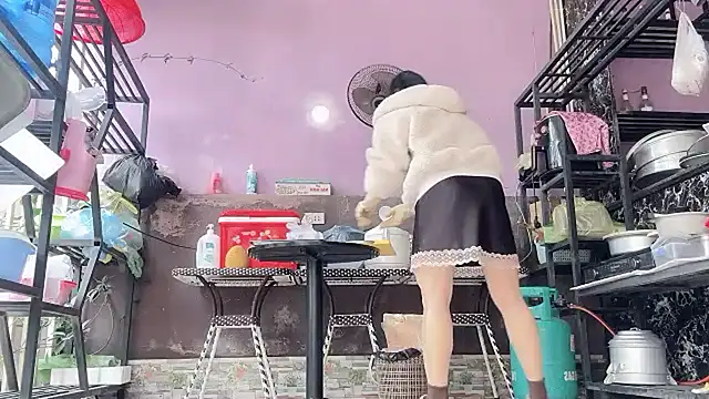 LinhChi_9x 即時 XXX 聊天