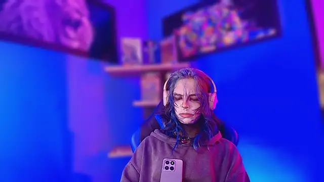 Онлайн чат XXX luxiel_