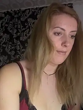 DollieRosse's Live XXX Chat