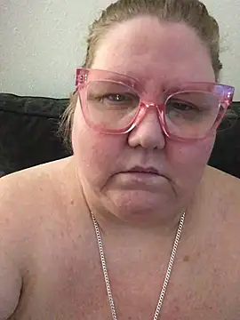 TheMotherPearl Show in webcam