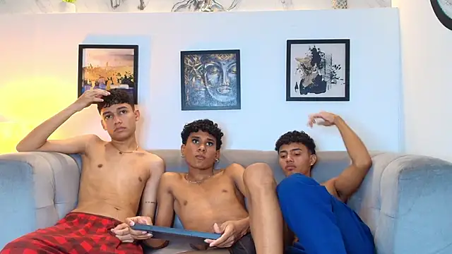 COUPLES_BOYS' Live XXX Chat