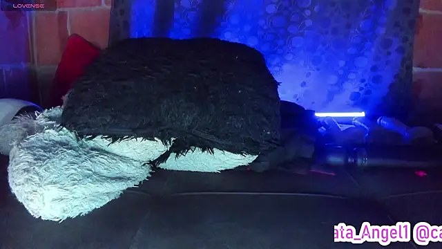 Онлайн чат XXX Cata-angel