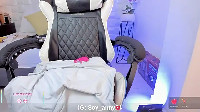 anny_rouse24 现场XXX聊天