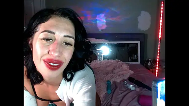 petitebarbiexxx 现场XXX聊天