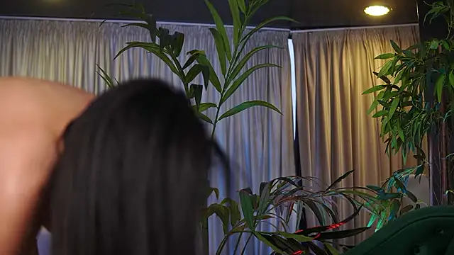 XXX chat uživo modela GinaValentinna