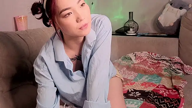 OdetteBiddy Adlı Modelin Canlı XXX Sohbeti