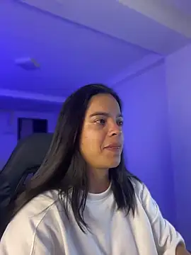 JuanitaMore01 라이브 XXX 채팅