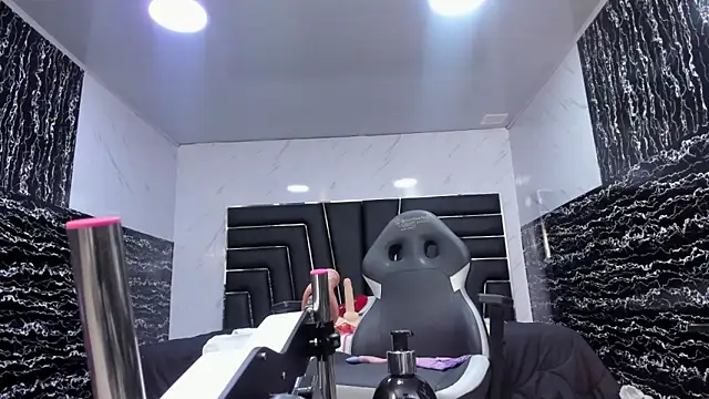 Chat XXX ao vivo de Ladyy_Scarlett