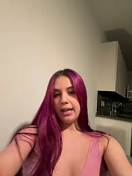 Živý XXX chat Lucydollofficial