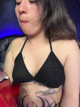 Sophie_LS Chat XXX in diretta