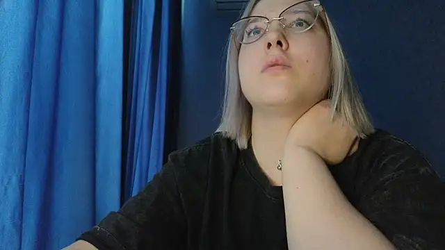 Chat +18 de HotBrandyX ao vivo