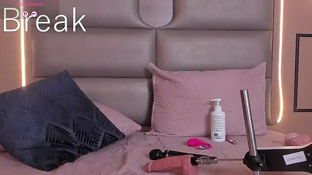 CAYLINCOLLINS Chat XXX in diretta